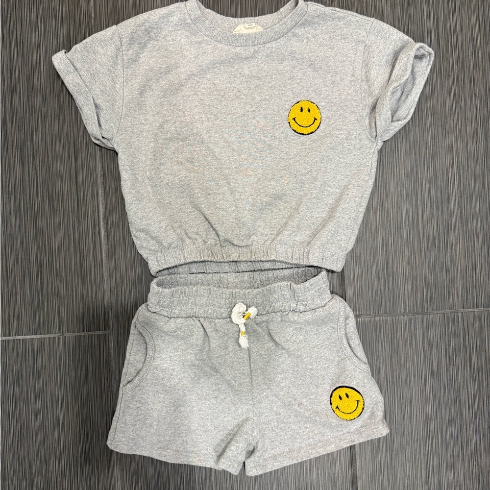 Jessica Simpson Grey Smiley Short Set Size 5